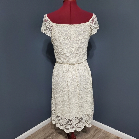 Coii Cream Lace Midi Short Sleeve Dress Women's Size Large - Picture 3 of 6